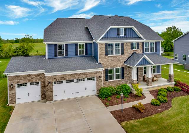 Property at 3732 Oak Creek Dr, Sugarcreek Twp, OH 45440, 5 beds, 5 baths