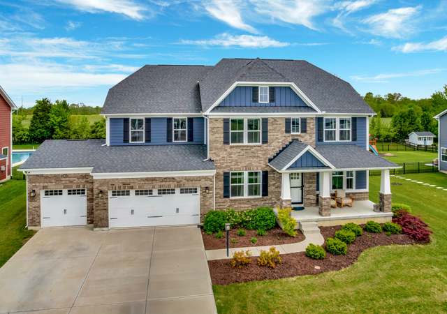 Photo of 3732 Oak Creek Dr, Sugarcreek Twp, OH 45440