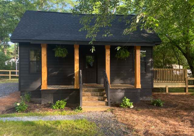 Property at 305 Frederick St, Hogansville, GA 30230, 2 beds, 1 bath
