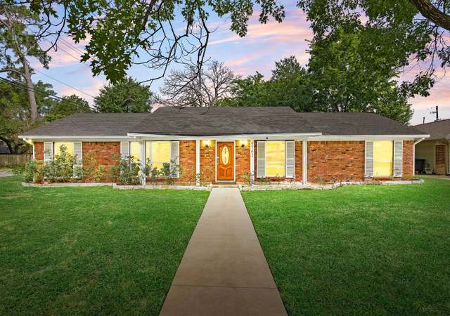 Property at 9762 Tappenbeck Dr, Houston, TX 77055, 3 beds, 2 baths