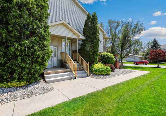 Photo of 9845 Parkway Dr, Highland, IN 46322
