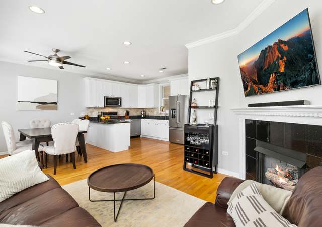 Property at 1144 W Diversey Pkwy #3, Chicago, IL 60614, 2 beds, 2 baths