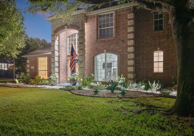 Photo of 119 Palomino Ct, Shady Shores, TX 76208