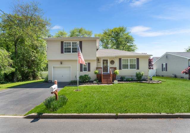 Property at 2015 Red Cedar St, Toms River, NJ 08753, 3 beds, 2 baths