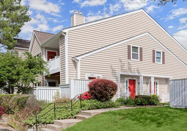 Photo of 19945 Appledowre Cir #104, Germantown, MD 20876