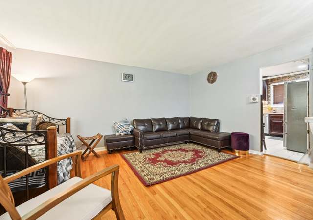 Photo of 7303 N Campbell Ave Unit A, Chicago, IL 60645