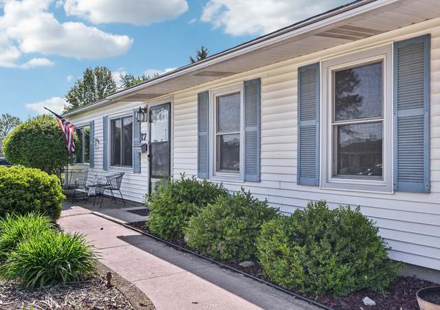 Photo of 27 Arlington Dr, Romeoville, IL 60446