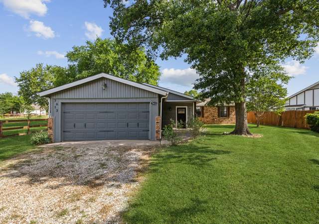 Property at 7613 Hewitt St, North Richland Hills, TX 76182, 3 beds, 2 baths