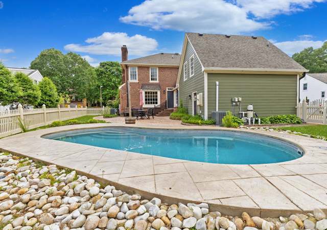 Photo of 621 Briarwood Dr, Chesapeake, VA 23322
