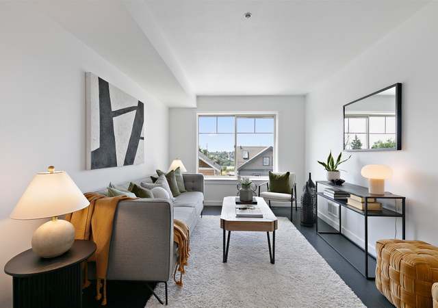 Property at 1909 10th Ave W #203, Seattle, WA 98119, 1 bed, 1 bath