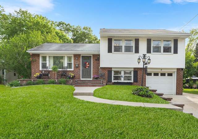 Property at 5 Valley View Ct, Hamilton, NJ 08620, 3 beds, 1.5 baths