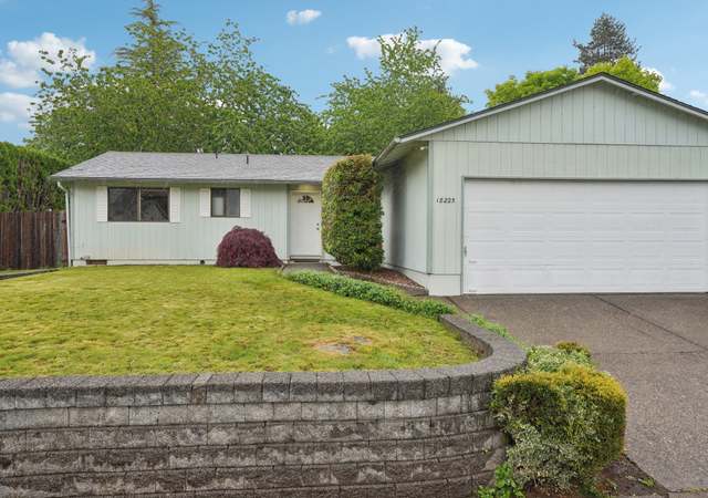 Property at 18225 Van Fleet Ave, Sandy, OR 97055, 3 beds, 2 baths