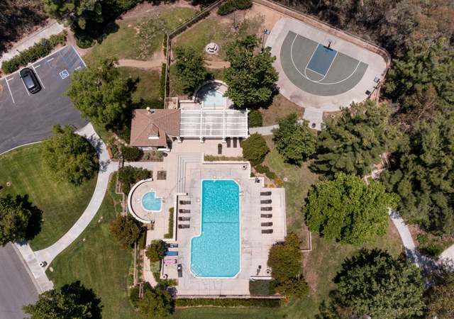 Photo of 27861 Crown Court Cir #72, Valencia, CA 91354