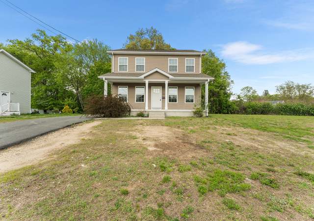 Property at 1554 Bay St, Springfield, MA 01109, 3 beds, 2.5 baths