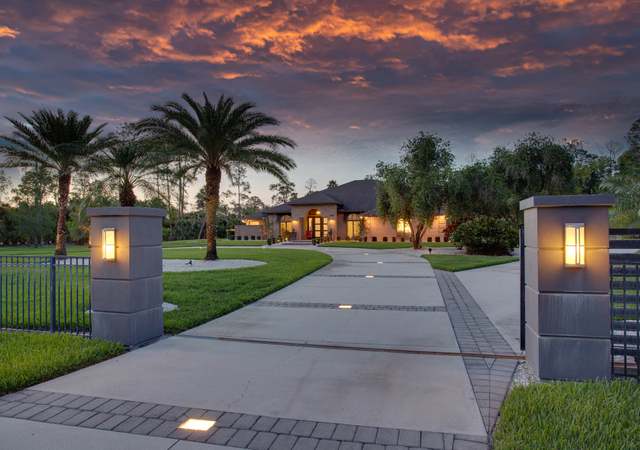 Property at 5455 Tamarind Ridge Dr, Naples, FL 34119, 4 beds, 2.5 baths