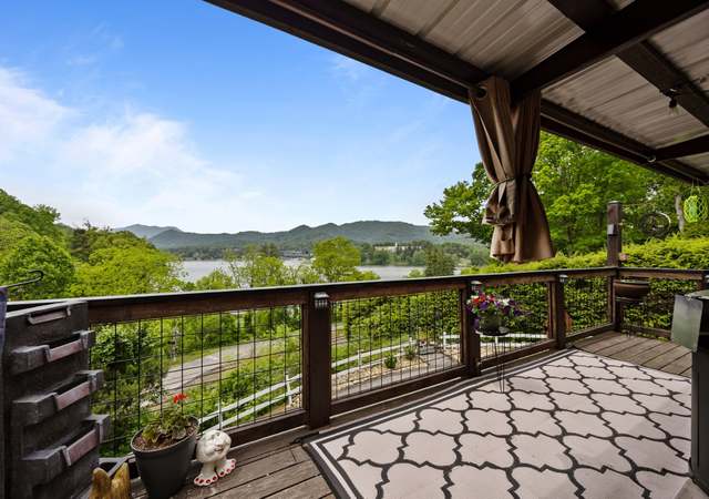 Property at 414 Access Rd, Waynesville, NC 28785, 3 beds, 3 baths