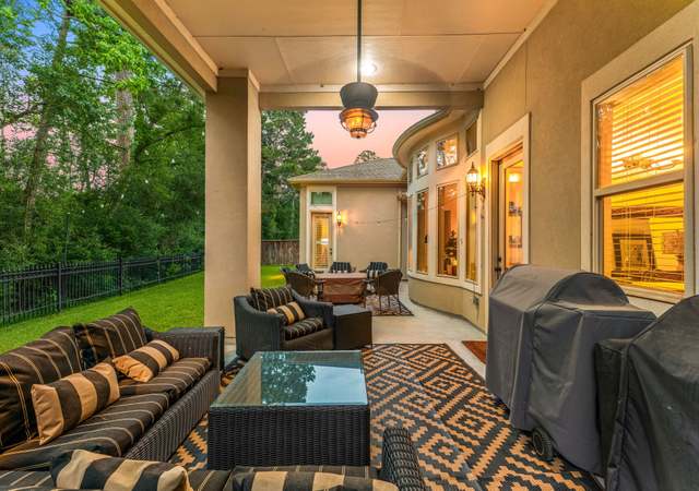 Photo of 1223 Eversham Way, Kingwood, TX 77339