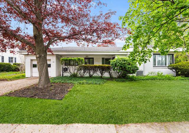 Property at 100 Oak St, Batavia-city, NY 14020, 3 beds, 1 bath