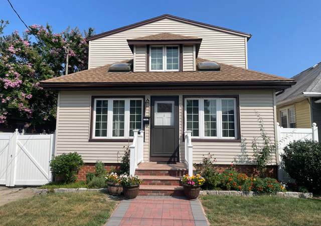 Photo of 13411 243rd St, Rosedale, NY 11422