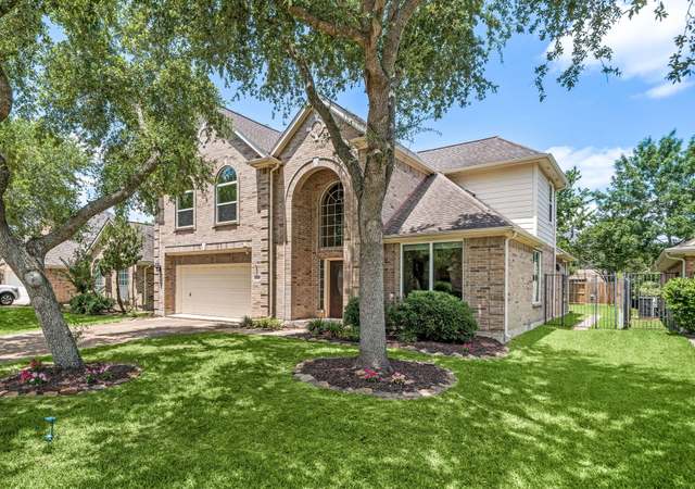 Property at 3319 Coastwood Ln, Pearland, TX 77584, 4 beds, 2.5 baths