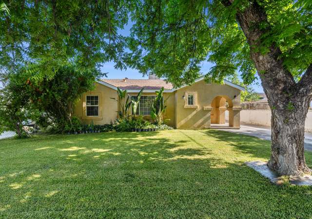 Property at 230 11th, Bakersfield, CA 93304, 4 beds, 1.75 baths