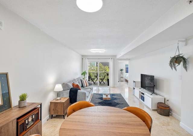 Property at 280 SW 20th Rd #407, Miami, FL 33129, 1 bed, 1.5 baths