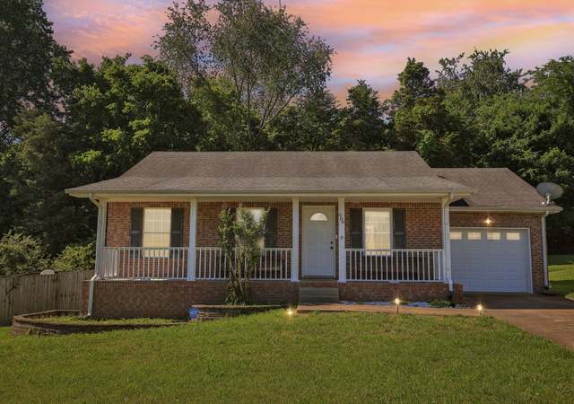 Property at 966 Russet Dr, Clarksville, TN 37040, 3 beds, 1.5 baths