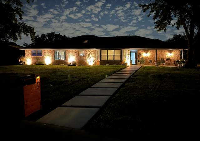 Photo of 3721 Oakbriar Ln, Colleyville, TX 76034