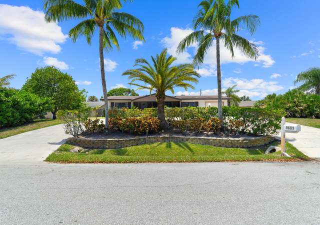 Property at 9801 Buttercup Cir N, Palm Beach Gardens, FL 33410, 3 beds, 2 baths