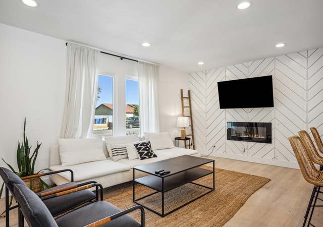 Property at 2881 N Cypress Rd, Palm Springs, CA 92262, 4 beds, 3 baths
