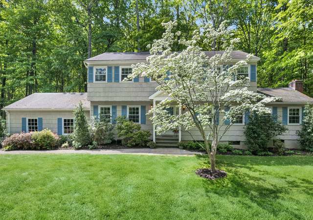 Property at 10 Catherine Pl, Katonah, NY 10536, 4 beds, 2.5 baths