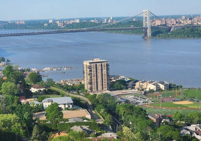 Property at 200 Winston Dr #2907, Cliffside Park, NJ 07010, 2 beds, 2 baths