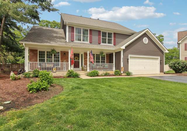 Property at 1034 Willoby Ln, Elgin, IL 60120, 4 beds, 2.5 baths