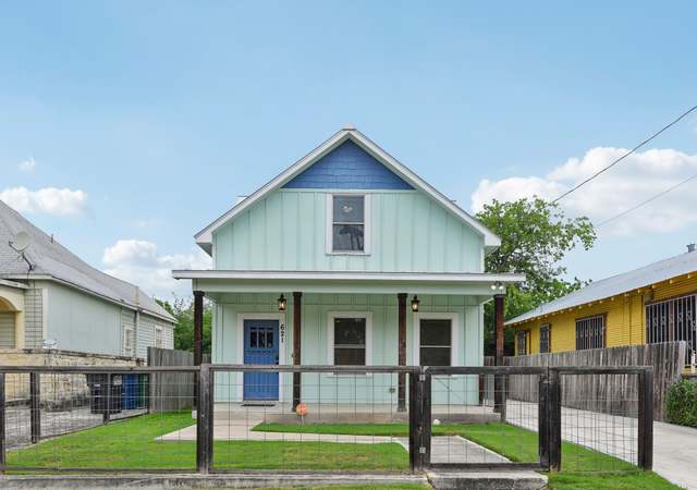Property at 621 Center St, San Antonio, TX 78202, 3 beds, 2.5 baths