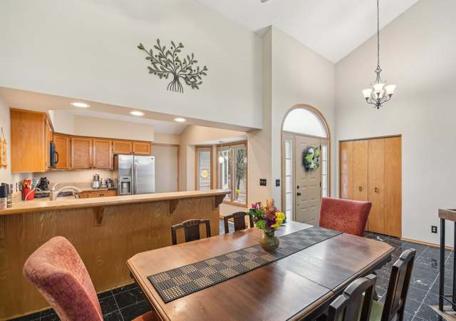 Property at 8631 Seasons Pkwy, Woodbury, MN 55125, 2 beds, 2 baths