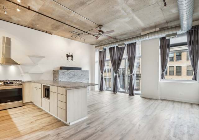 Property at 1000 W Adams St #523, Chicago, IL 60607, 1 bed, 1 bath