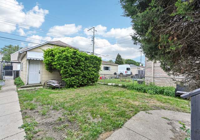 Photo of 5031 W Byron St, Chicago, IL 60641