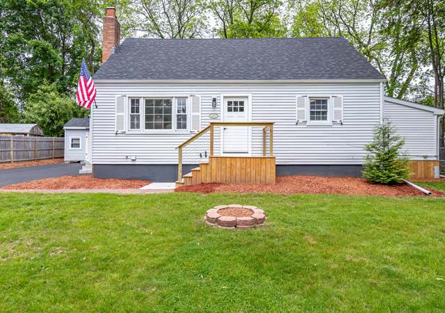 Property at 14 Barron Ave, Salem, NH 03079, 4 beds, 2 baths