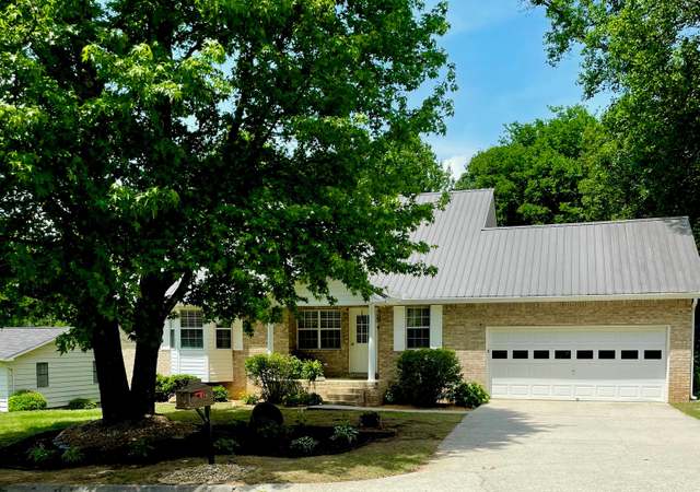 Property at 8719 Glenaire Dr, Chattanooga, TN 37416, 3 beds, 3.5 baths