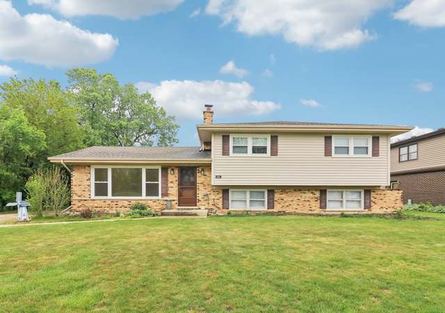 Property at 409 Wingate Dr, Schaumburg, IL 60193, 4 beds, 3 baths