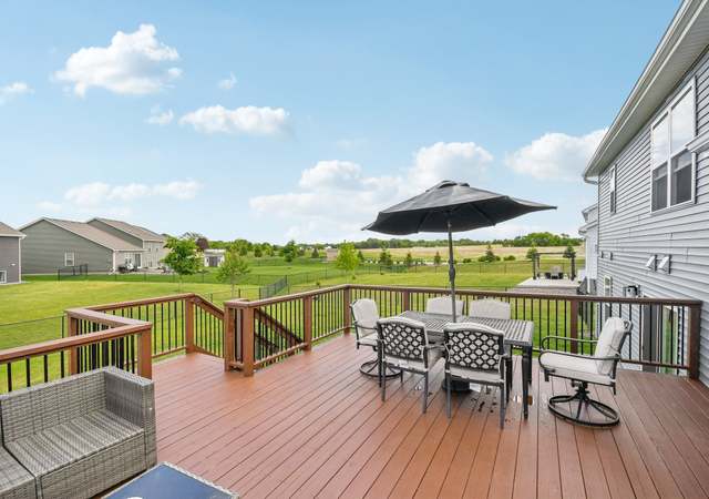 Property at 7516 Ochoa Ave NE, Otsego, MN 55330, 4 beds, 3 baths