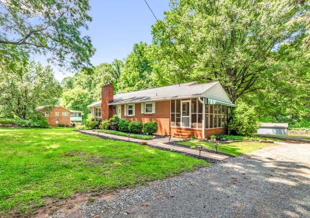 Photo of 3870 Shattalon Dr, Winston-salem, NC 27106