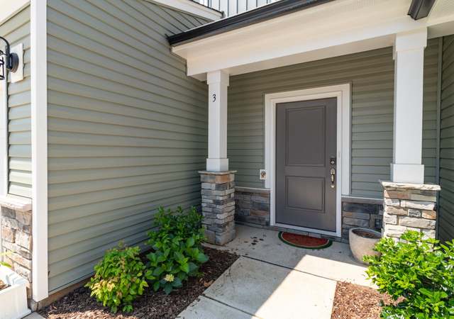 Property at 3 Stardust Trl, Greensboro, NC 27455, 3 beds, 2.5 baths