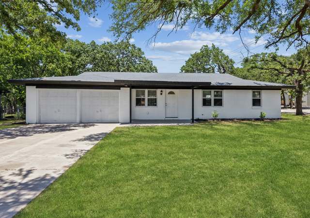 Property at 104 W Mistletoe Dr, Kennedale, TX 76060, 3 beds, 2 baths
