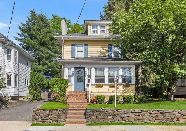 Property at 328 S Jackson St, Woodbury, NJ 08096, 3 beds, 1.5 baths