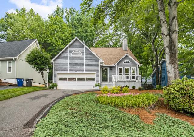 Property at 64 Carrisbrooke Ln, Winston-salem, NC 27104, 3 beds, 2.5 baths