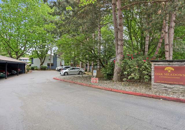 Photo of 260 Newport Way NW Unit C24, Issaquah, WA 98027