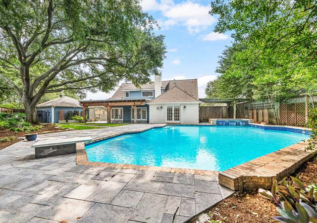Photo of 1907 Round Lake Dr, Houston, TX 77077