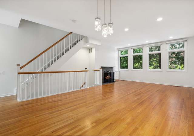 Property at 1889 Maple Ave Unit N1, Evanston, IL 60201, 3 beds, 2.5 baths