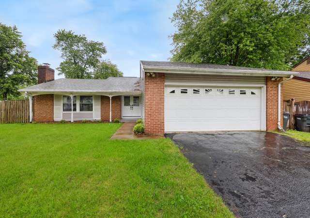 Property at 810 Sugarland Run Dr, Sterling, VA 20164, 4 beds, 3 baths